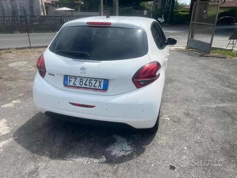 Usata Peugeot 208 101 CV (74 kW) 2020 Bianco Utilitaria