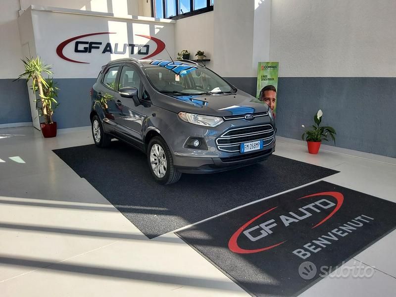 Usata Ford Ecosport Titanium 95 CV (69 kW) 2017 Grigio SUV