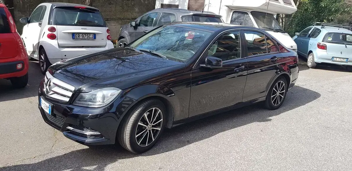 Usata Mercedes 200 136 CV (100 kW) 2013 Nero Berlina