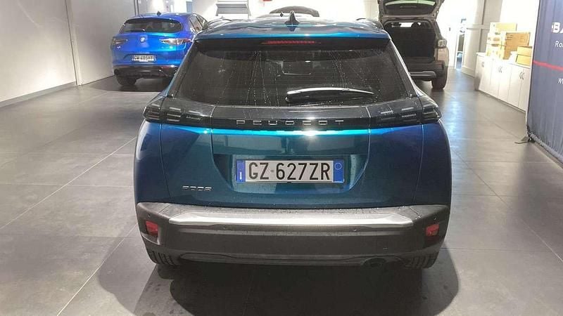 Usata Peugeot 2008 Allure 102 CV (75 kW) 2025 Blu/azzurro SUV