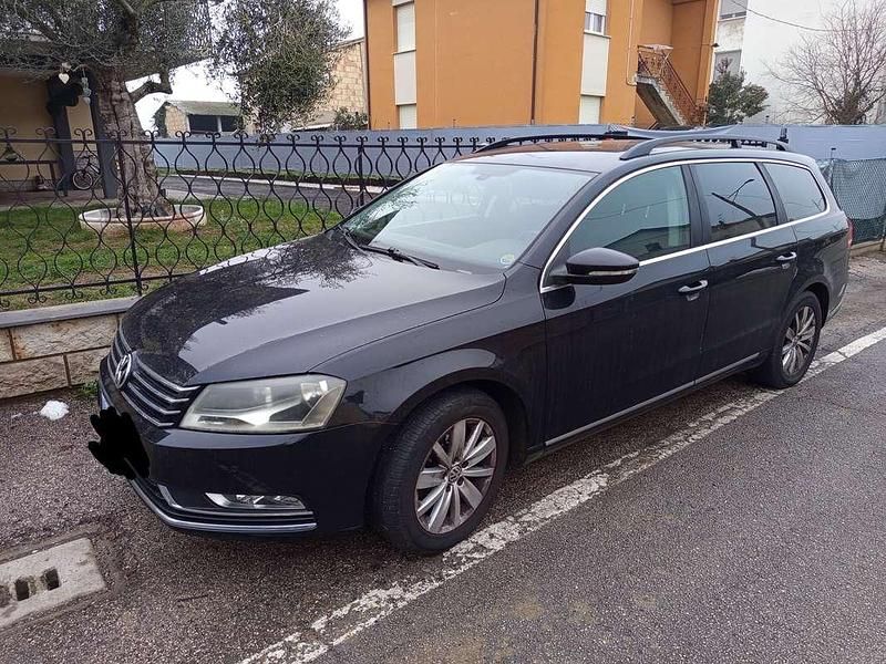 Usata VW Passat Comfortline 150 CV (110 kW) 2013 Nero Station wagon