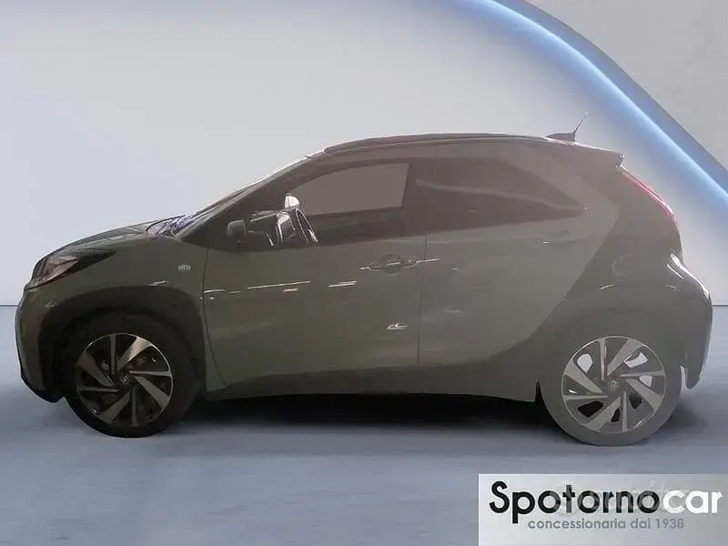 Usata Toyota Aygo X Lounge 72 CV (52 kW) 2024 Other SUV