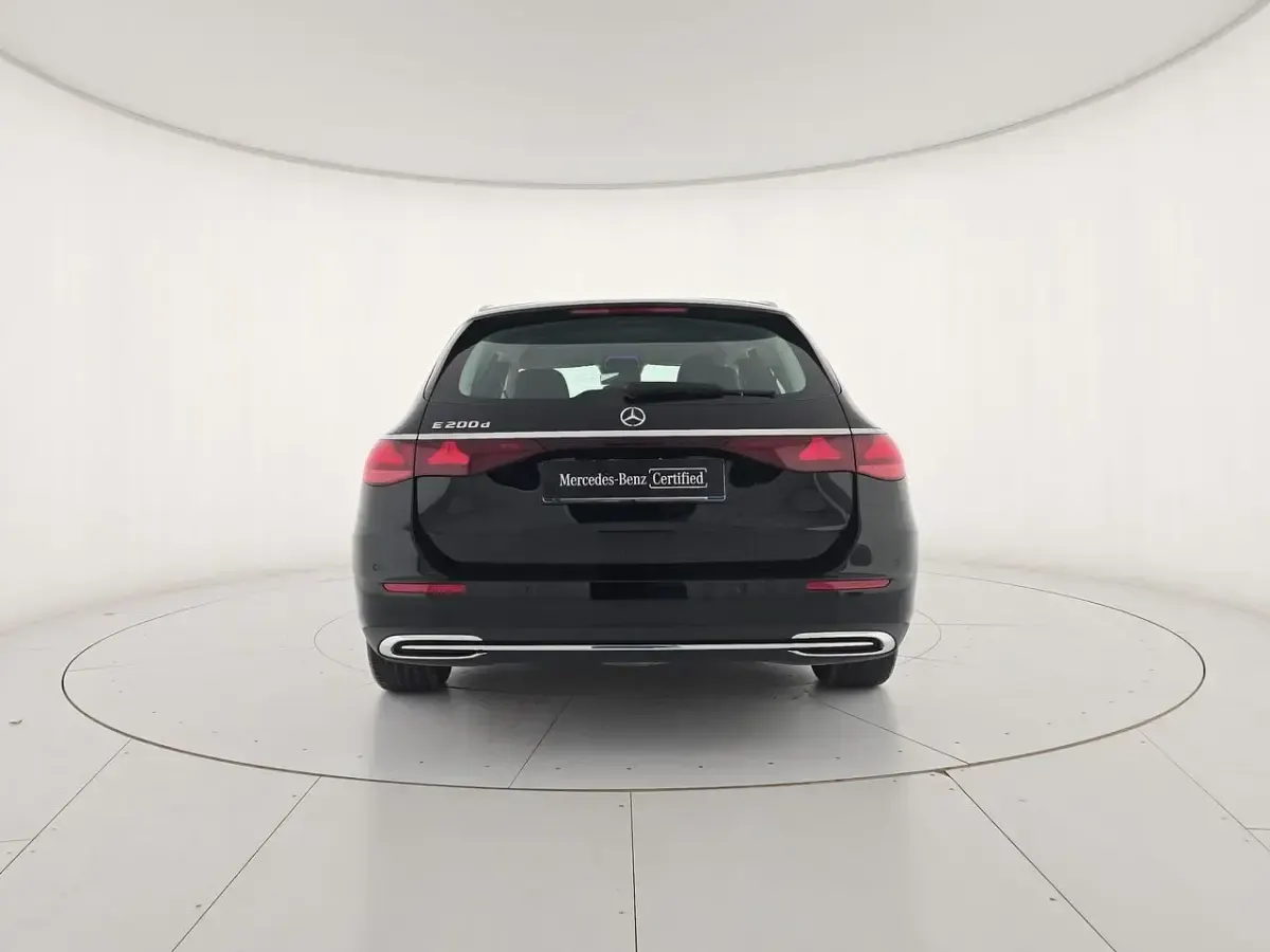 Usata Mercedes 200 Advanced 163 CV (119 kW) 2025 Nero Station wagon