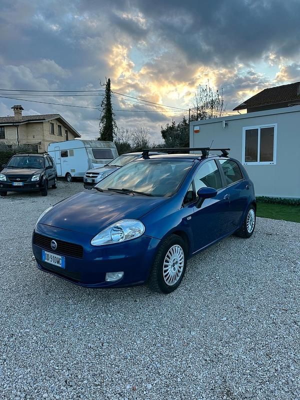 Usata Fiat Punto Classica 75 CV (55 kW) 2008 Blu Utilitaria