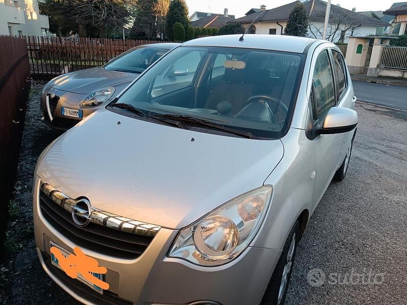 Usata Opel Agila 65 CV (47 kW) 2009 Grigio Monovolume