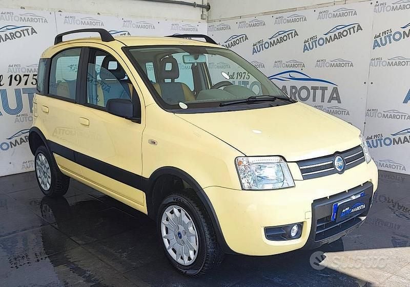 Usata Fiat Panda 4x4 Climbing 2006 Giallo Utilitaria