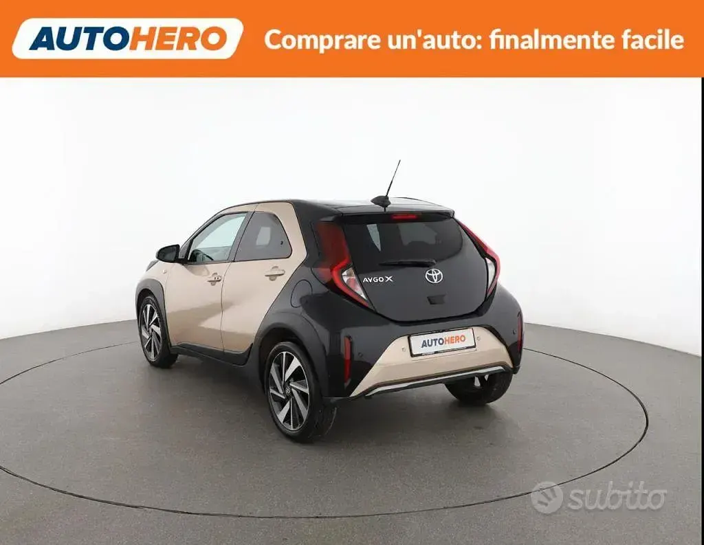 Occasion Toyota Aygo X Lounge 72 PK (52 kW) 2022 Goud SUV