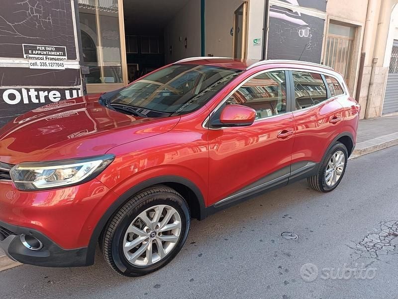 Rosso Usata 2016 Renault Kadjar SUV | 10.900 € (Buon prezzo) - Immagine 1/4