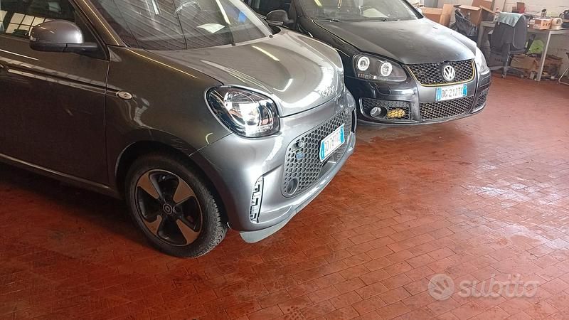 Usata Smart ForFour Electric Drive 41 kW (56 CV) 2021 Grigio Utilitaria