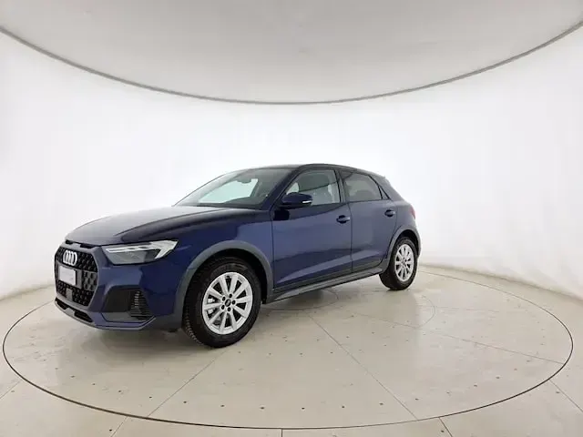 Usata Audi A1 Business 116 CV (85 kW) 2025 Blu navarra metallizzato SUV
