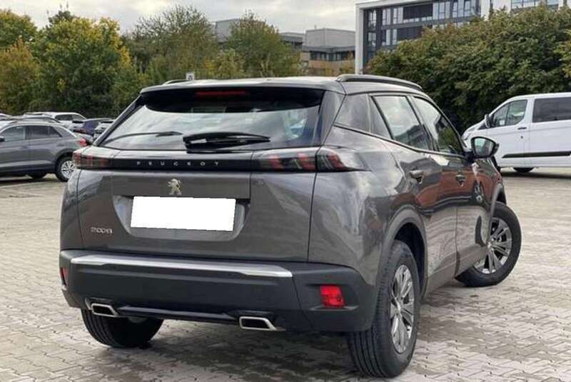 Usata Peugeot 2008 Active 131 CV (96 kW) 2021 Grigio SUV