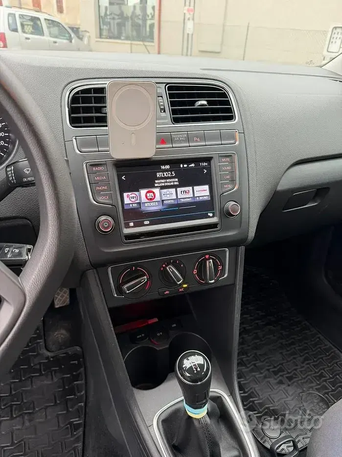 Usata VW Polo Trendline 75 CV (55 kW) 2016 Bianco Berlina