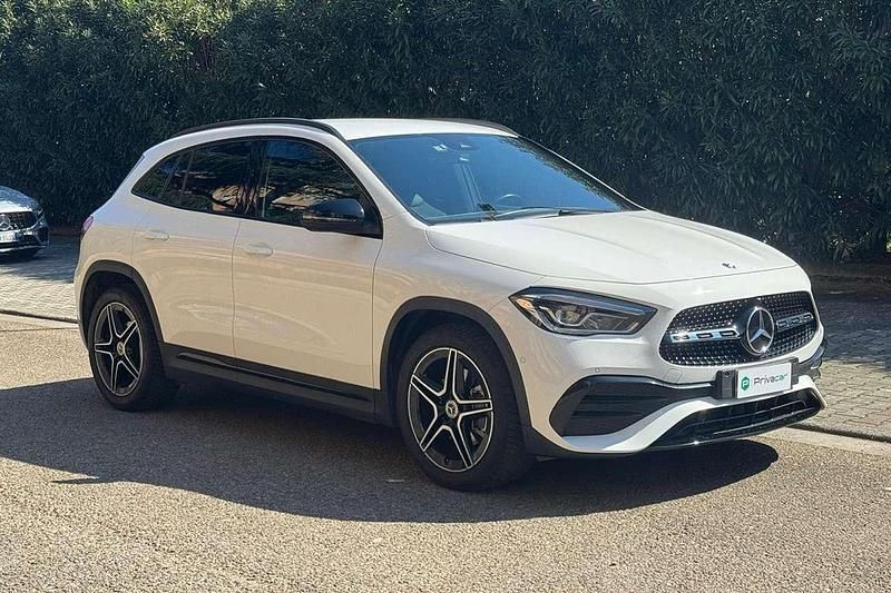 Usata Mercedes GLA180 Premium 116 CV (85 kW) 2023 Bianco SUV