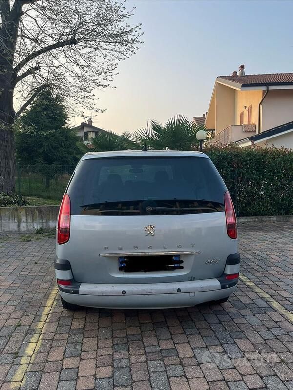 Usata Peugeot 807 107 CV (78 kW) 2005 Monovolume