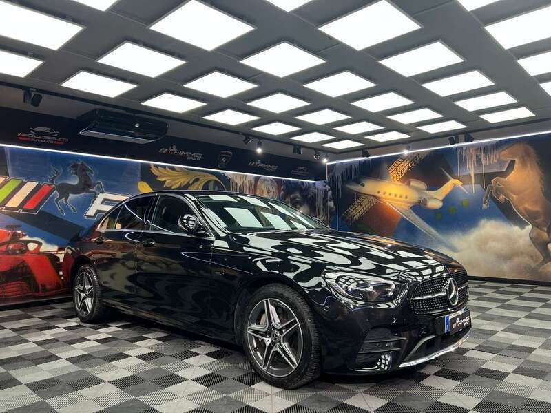 Usata Mercedes E300 Premium 194 CV (142 kW) 2020 Nero Berlina