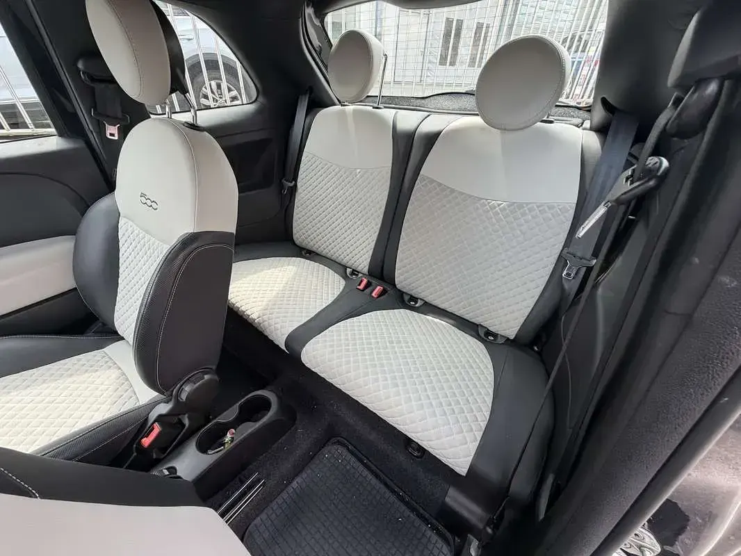 Usata Fiat 500 Dolcevita 69 CV (50 kW) 2021 Utilitaria