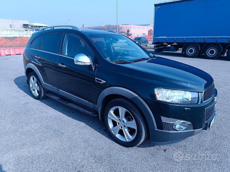 Usata Chevrolet Captiva LTZ 184 CV (135 kW) 2011 Nero SUV