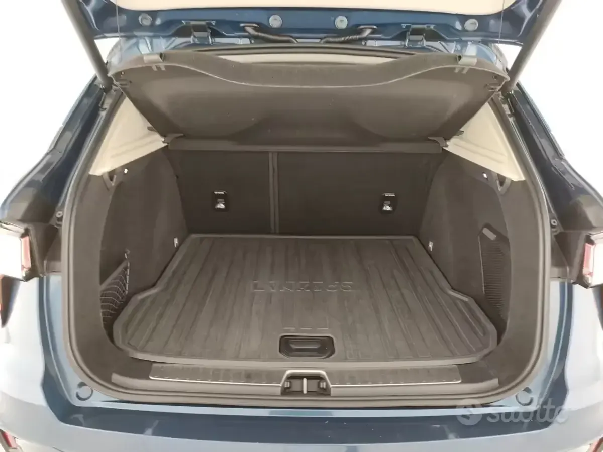 Usata Lynk & Co 01 179 CV (131 kW) 2022 Blu SUV