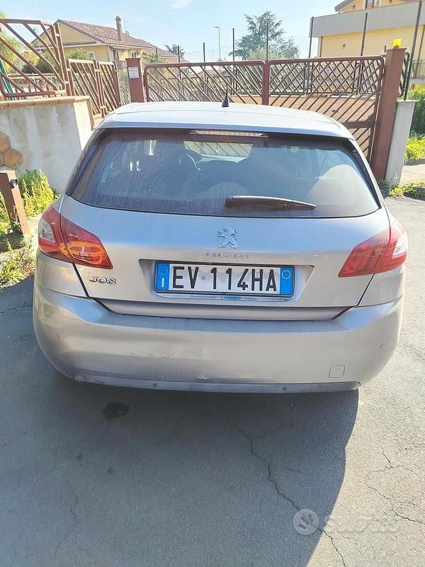 Usata Peugeot 308 116 CV (85 kW) 2014 Grigio Berlina