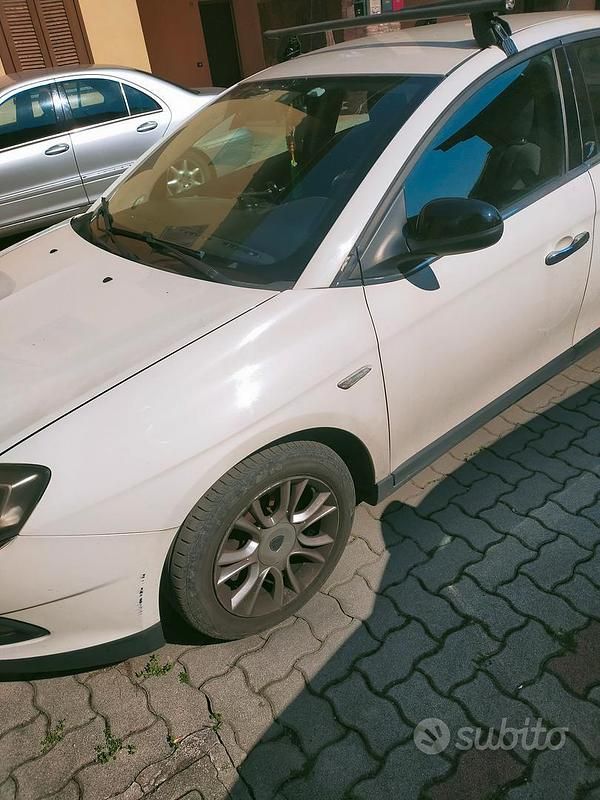 Usata Lancia Delta 140 CV (102 kW) 2010 Bianco Utilitaria