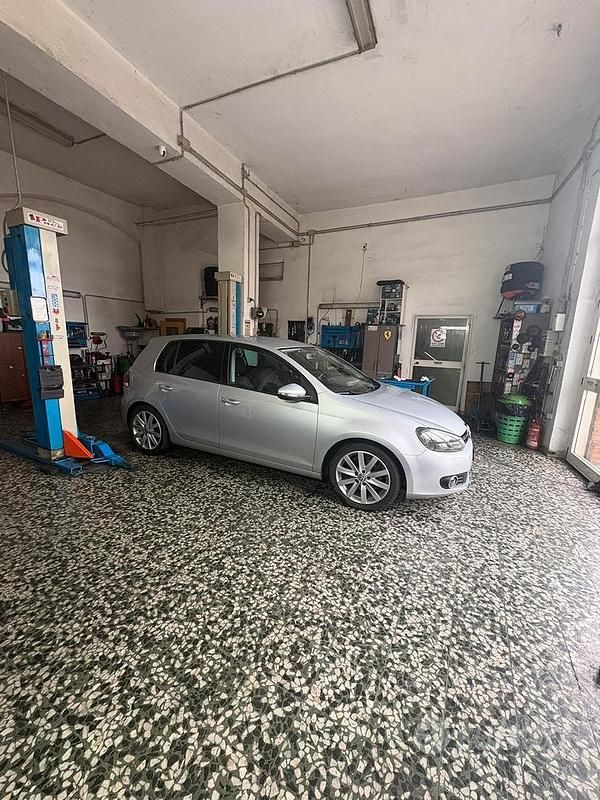 Usata VW Golf VI 140 CV (102 kW) 2009 Grigio Utilitaria