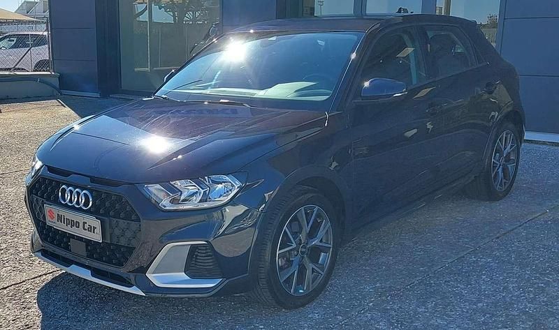 Usata Audi A1 Ambiente 110 CV (80 kW) 2021 Blu/azzurro SUV