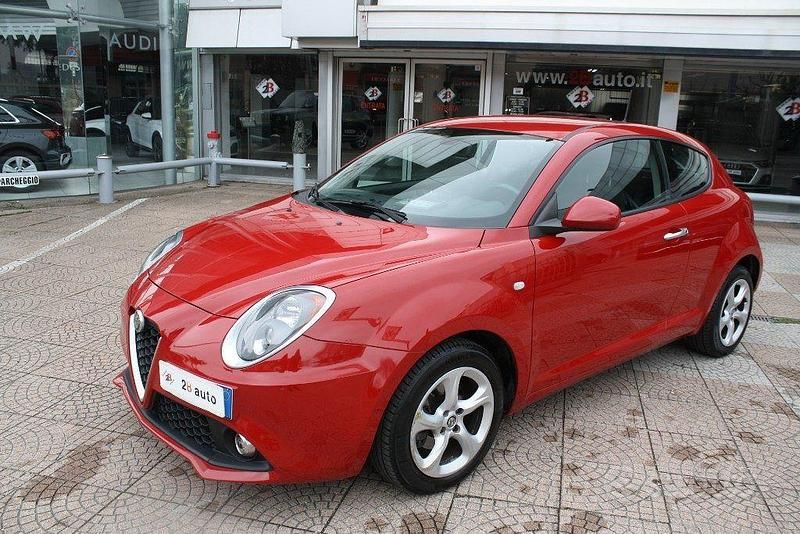 Usata Alfa Romeo MiTo 120 CV (88 kW) 2017 Rosso Utilitaria