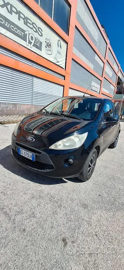 Begagnad Ford Ka 75 HK (55 kW) 2012 Svart Halvkombi
