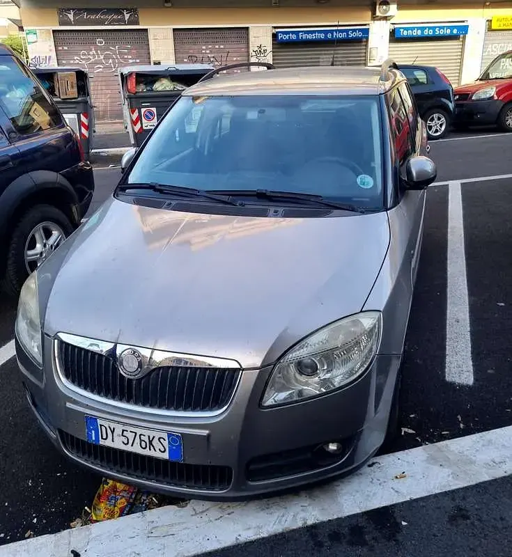 Usata Skoda Fabia Style 69 CV (50 kW) 2009 Grigio Station wagon
