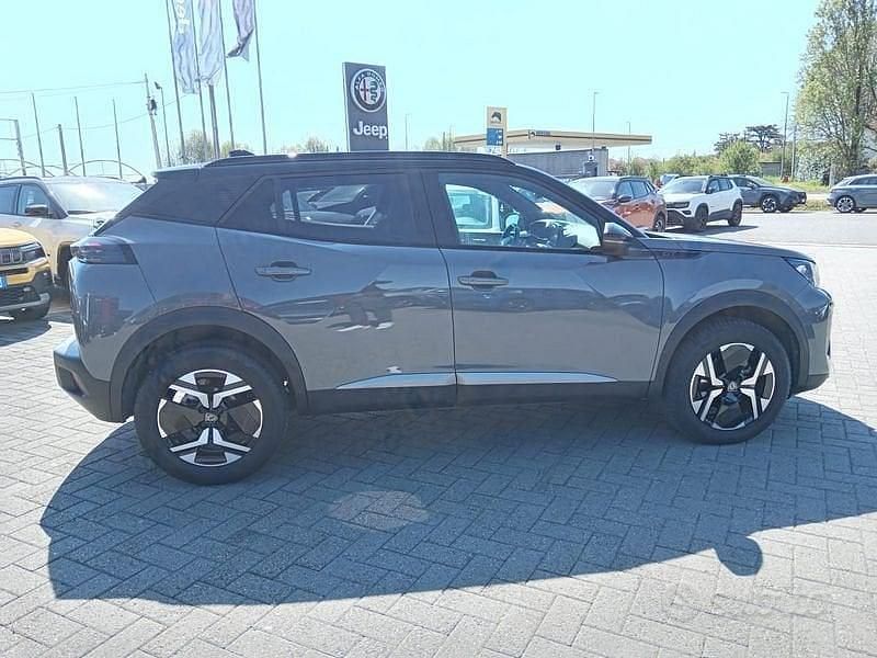 Usata Peugeot 2008 GT 131 CV (96 kW) 2024 Grigio SUV