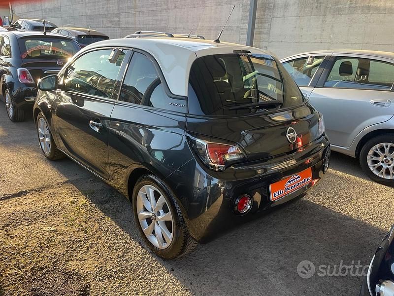 Usata Opel Adam 70 CV (51 kW) 2013 Grigio Utilitaria