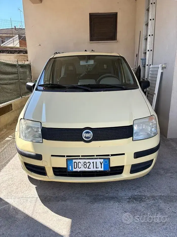 Usata Fiat Panda 54 CV (39 kW) 2005 Giallo Utilitaria
