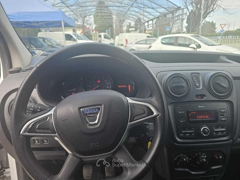 Usata Dacia Dokker 102 CV (75 kW) 2017 Bianco Monovolume