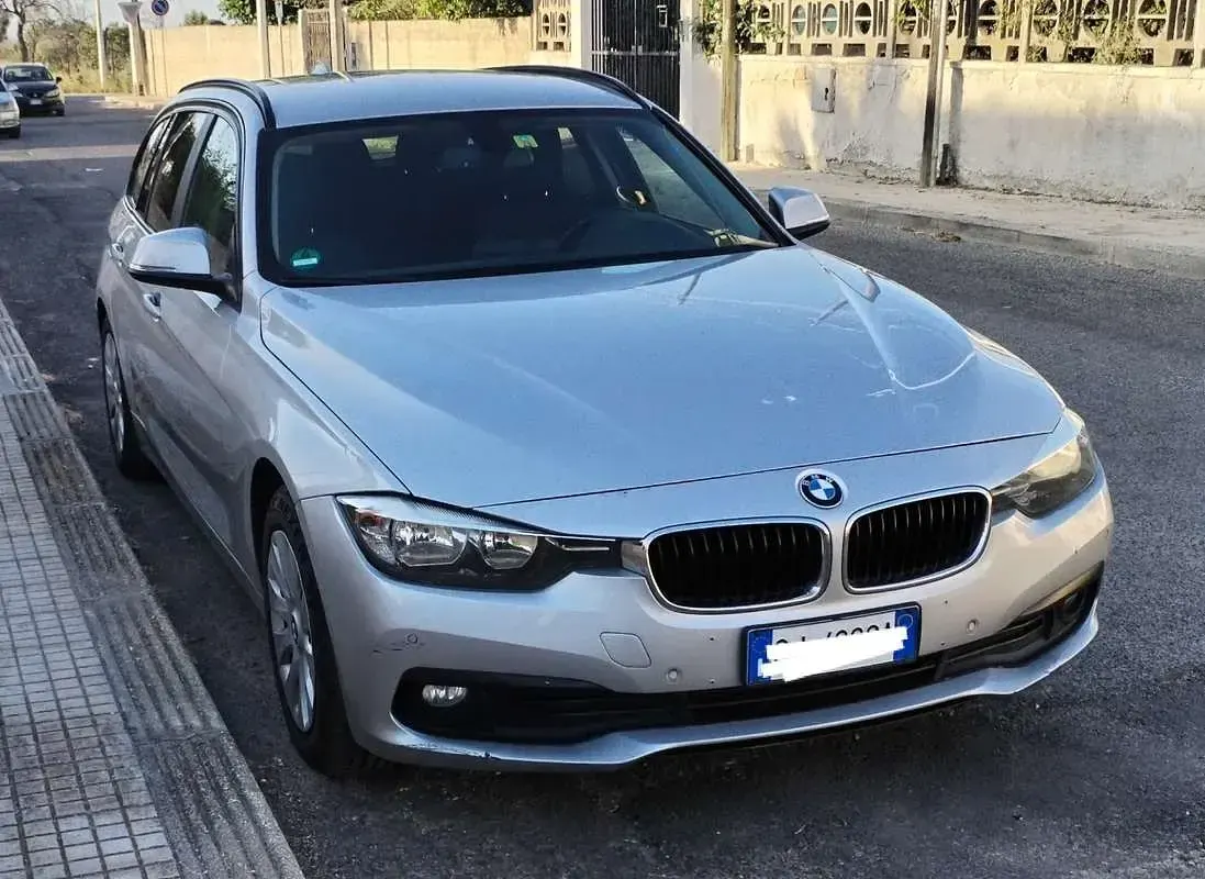 Usata BMW 318 Advantage 150 CV (110 kW) 2016 Station wagon