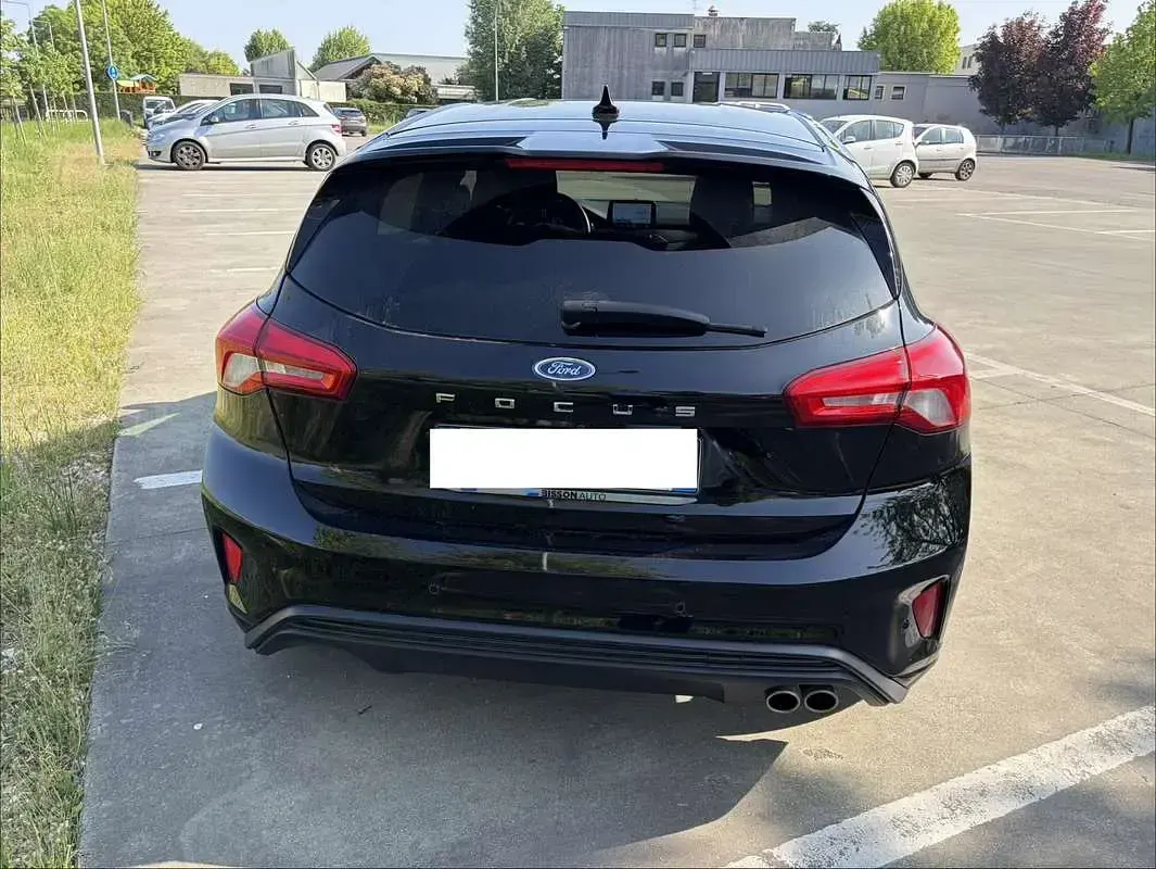 Usata Ford Focus ST-Line 125 CV (91 kW) 2020 Nero Berlina