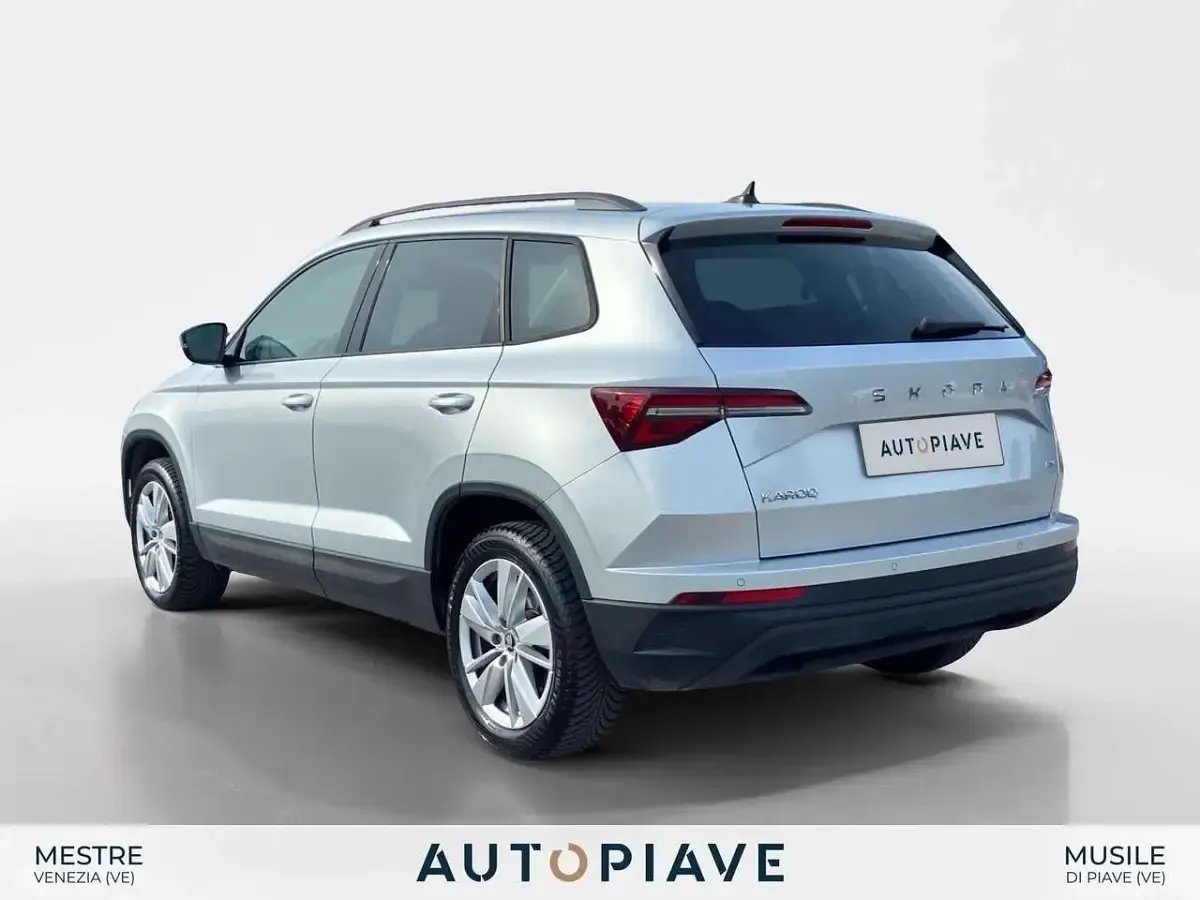 Usata Skoda Karoq Executive 150 CV (110 kW) 2025 Argento SUV