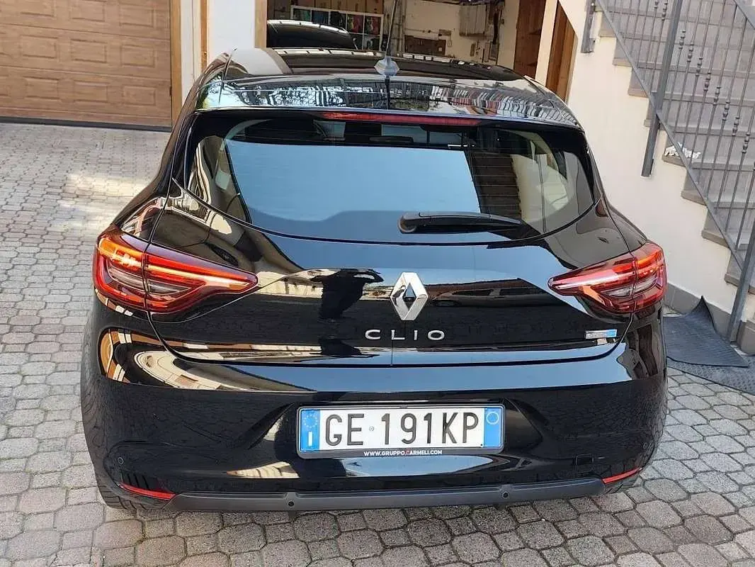 Usata Renault Clio V 91 CV (66 kW) 2021 Nero Berlina