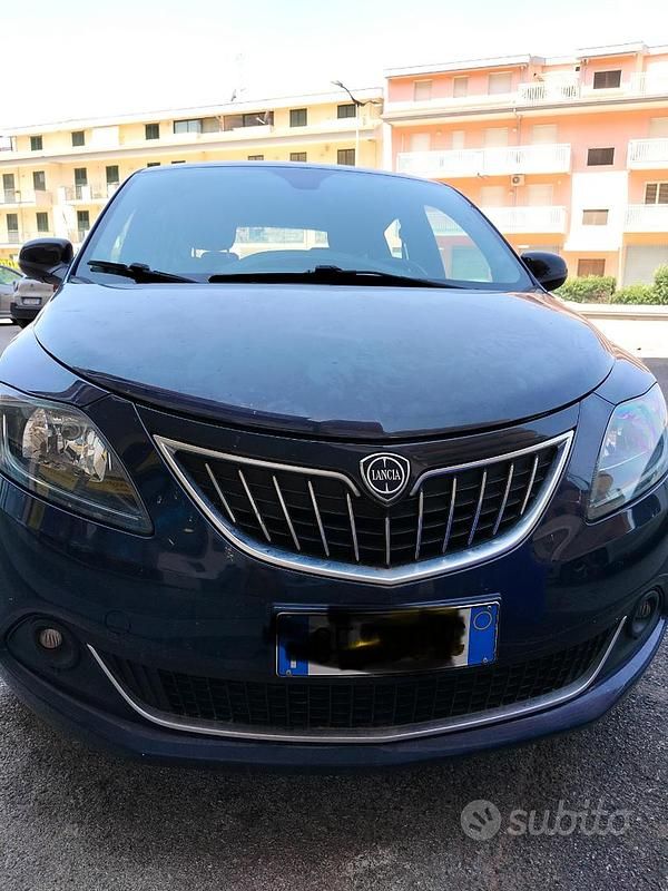 Usata Lancia Ypsilon 60 CV (44 kW) 2021 Blu Utilitaria