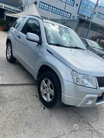 Usata Suzuki Grand Vitara 2005 Grigio SUV