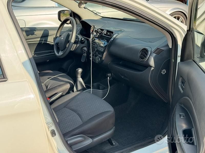 Usata Mitsubishi Space Star 69 CV (50 kW) 2014 Bianco Monovolume