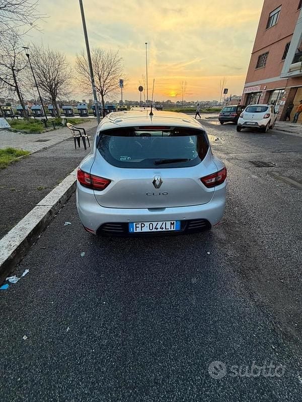 Usata Renault Clio IV 75 CV (55 kW) 2018 Grigio Berlina
