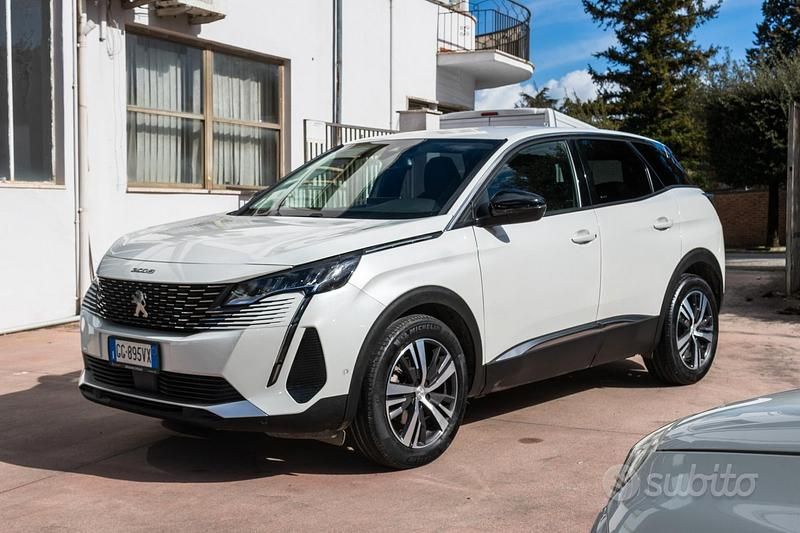 Usata Peugeot 3008 Allure 131 CV (96 kW) 2022 Bianco SUV