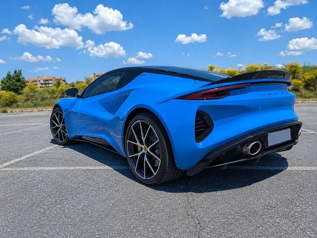 Usata Lotus Emira 360 CV (264 kW) 2025 Blu/azzurro Coupé