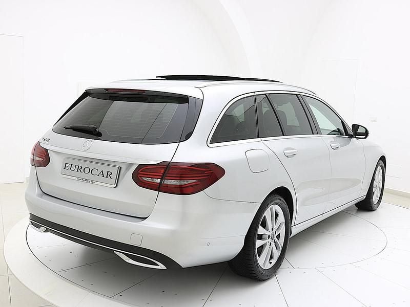 Usado Mercedes C200 184 CV (135 kW) 2020 Plateado Familiar
