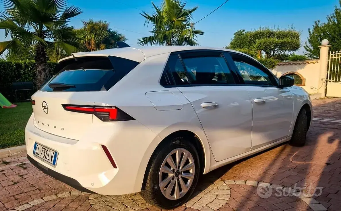 Usata Opel Astra 131 CV (96 kW) 2022 Utilitaria