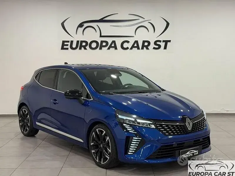 Usata Renault Clio V Techno 101 CV (74 kW) 2025 Blu/azzurro Berlina