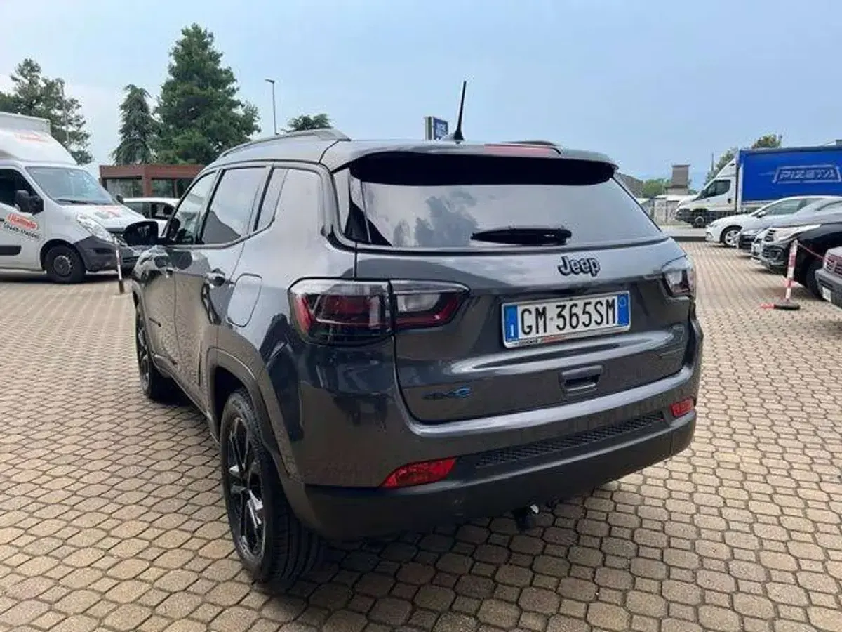 Usata Jeep Compass Night Eagle 131 CV (96 kW) 2023 Grigio SUV