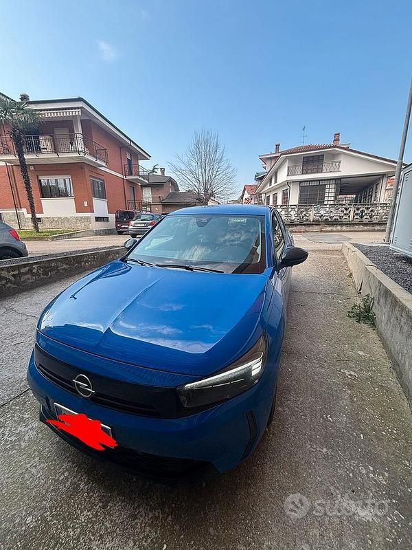 Usata Opel Corsa Edition 101 CV (74 kW) 2024 Blu Utilitaria