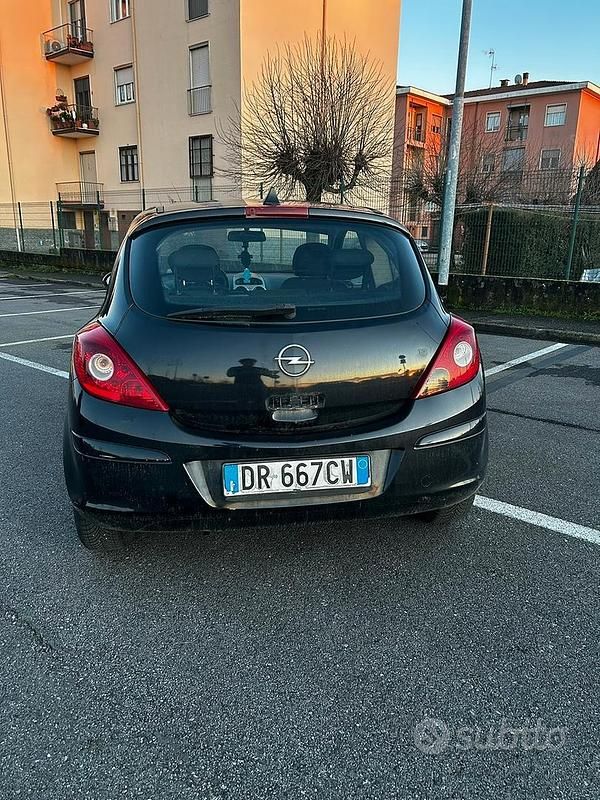 Usata Opel Corsa 2006 Nero Utilitaria