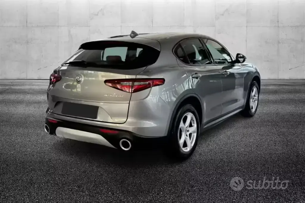Usata Alfa Romeo Stelvio Super 201 CV (147 kW) 2020 Grigio SUV